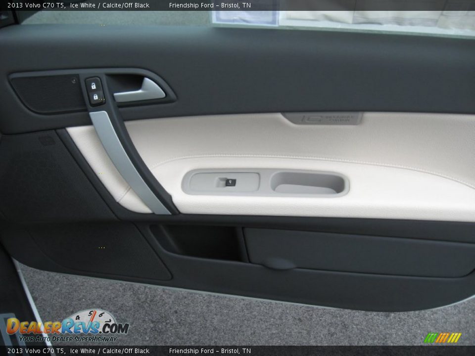 Door Panel of 2013 Volvo C70 T5 Photo #21