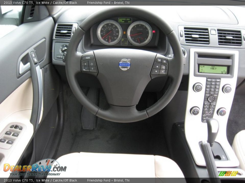 Dashboard of 2013 Volvo C70 T5 Photo #22