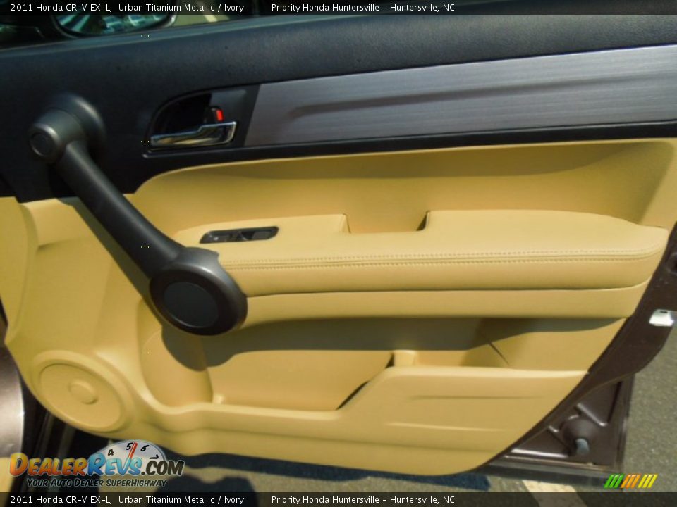 Door Panel of 2011 Honda CR-V EX-L Photo #23