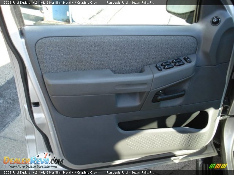 2003 Ford Explorer XLS 4x4 Silver Birch Metallic / Graphite Grey Photo #24