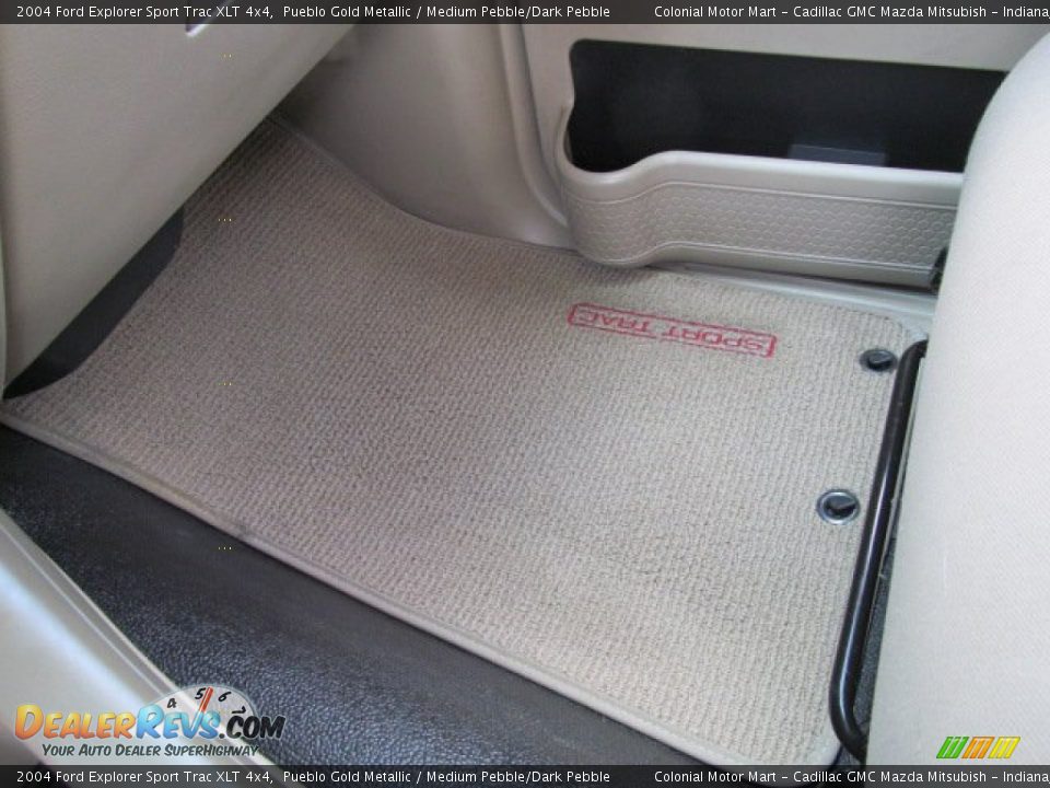 2004 Ford Explorer Sport Trac XLT 4x4 Pueblo Gold Metallic / Medium Pebble/Dark Pebble Photo #17