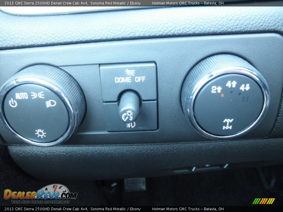 Controls of 2013 GMC Sierra 2500HD Denali Crew Cab 4x4 Photo #12