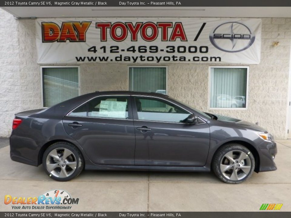 2012 Toyota Camry SE V6 Magnetic Gray Metallic / Black Photo #1
