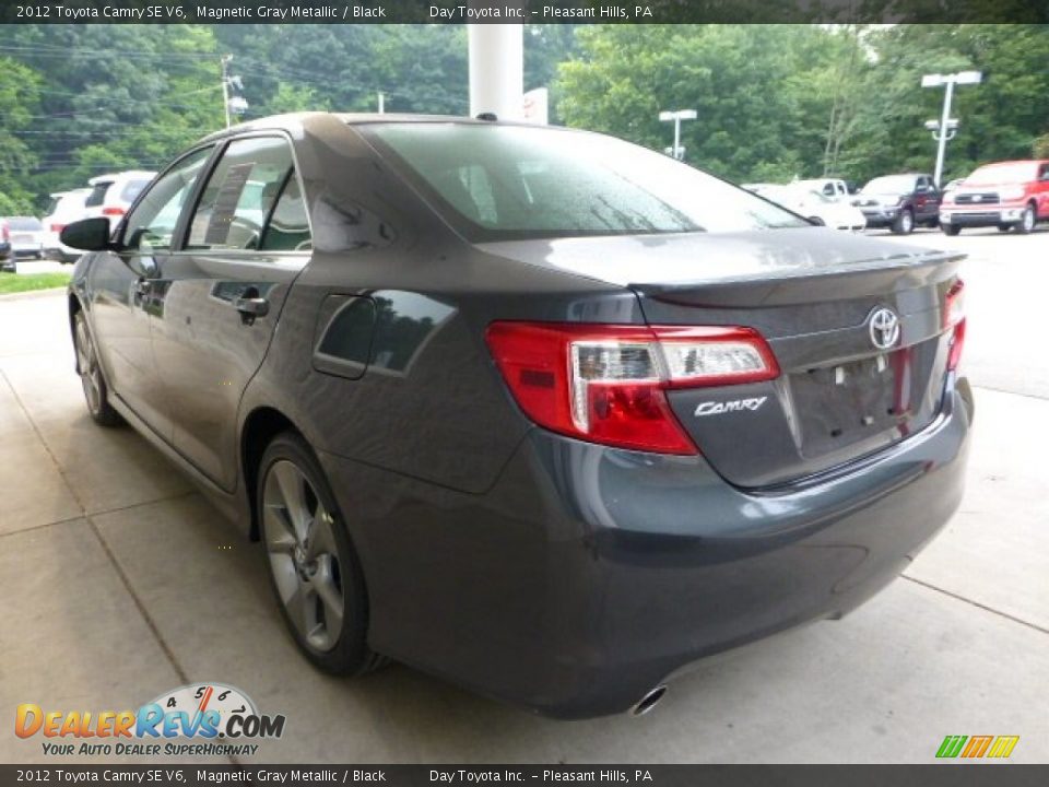 2012 Toyota Camry SE V6 Magnetic Gray Metallic / Black Photo #4