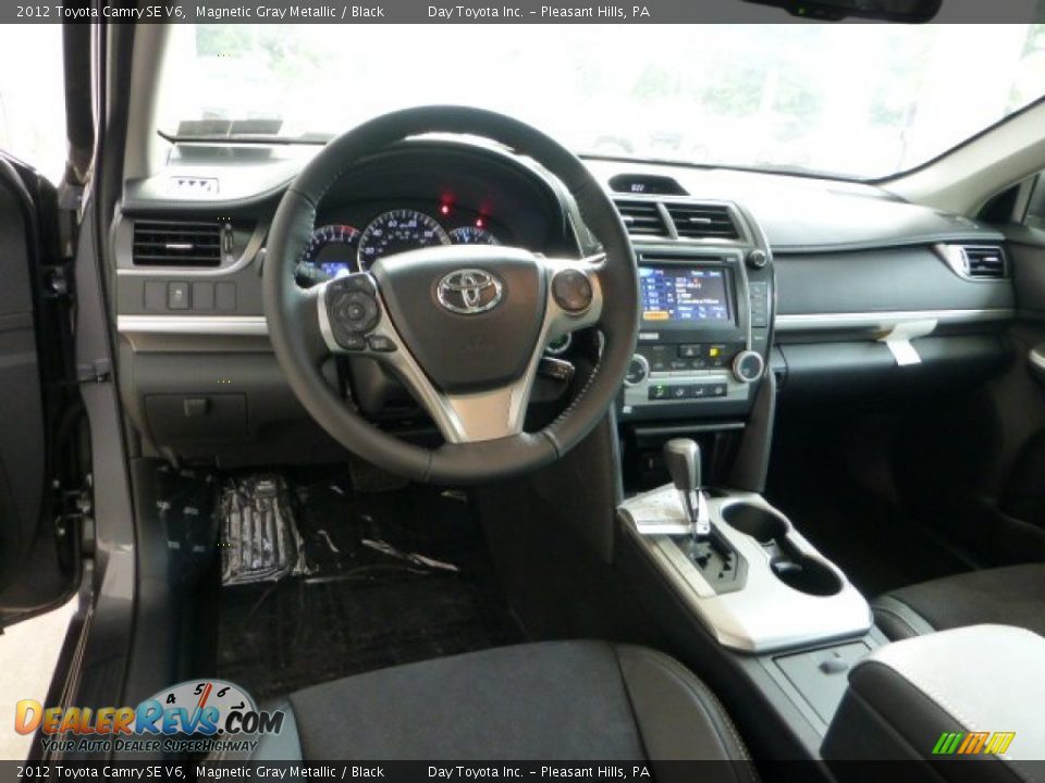 2012 Toyota Camry SE V6 Magnetic Gray Metallic / Black Photo #10