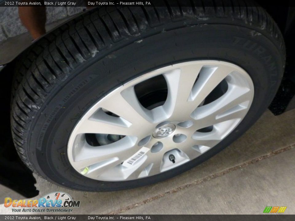 2012 Toyota Avalon Black / Light Gray Photo #7