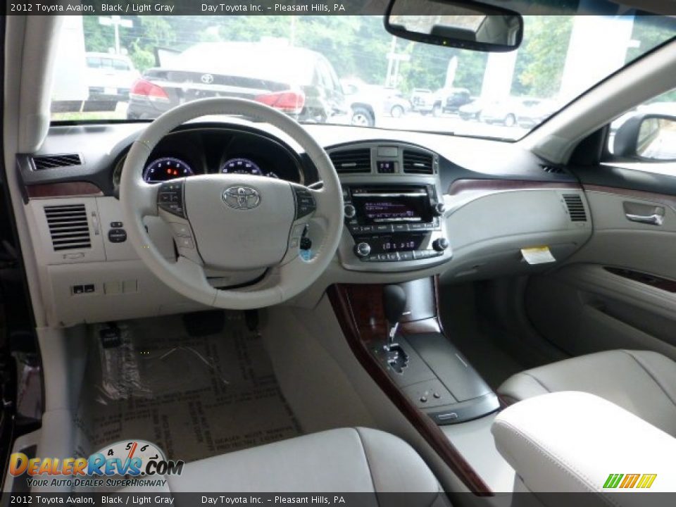 2012 Toyota Avalon Black / Light Gray Photo #10