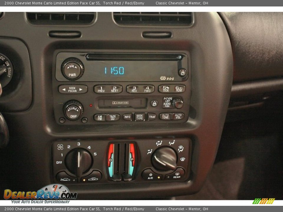 Controls of 2000 Chevrolet Monte Carlo Limited Edition Pace Car SS Photo #20