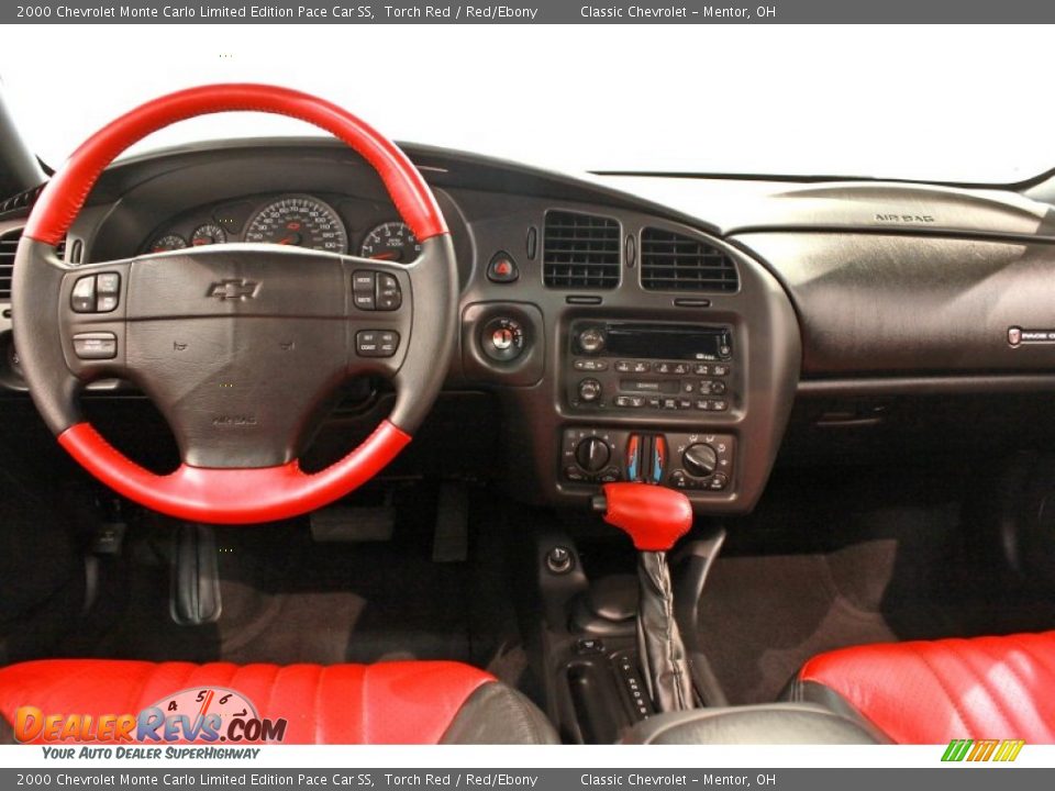 Dashboard of 2000 Chevrolet Monte Carlo Limited Edition Pace Car SS Photo #28