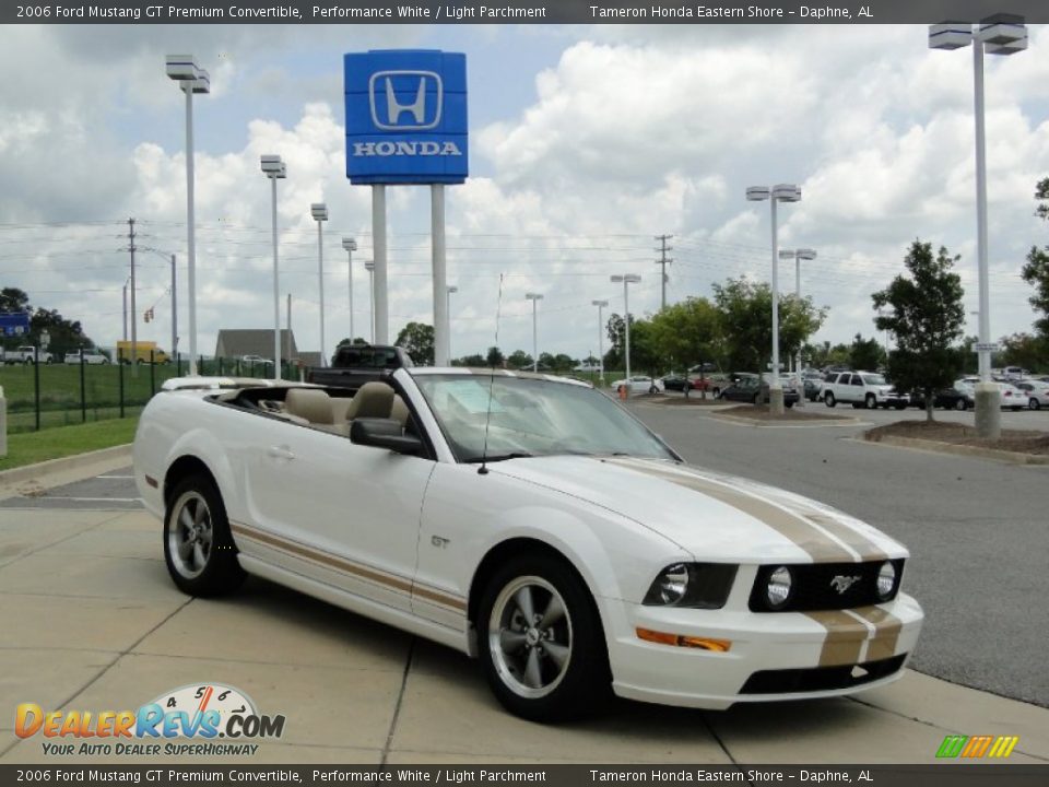 2006 Ford Mustang GT Premium Convertible Performance White / Light Parchment Photo #2