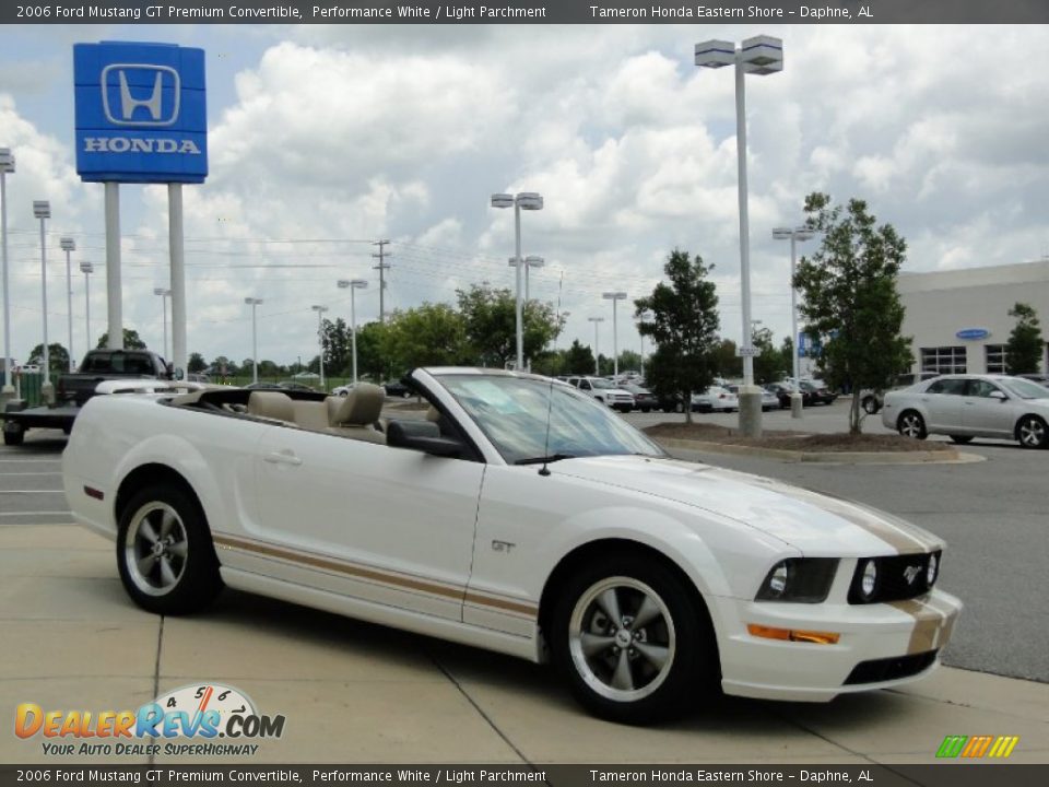2006 Ford Mustang GT Premium Convertible Performance White / Light Parchment Photo #3