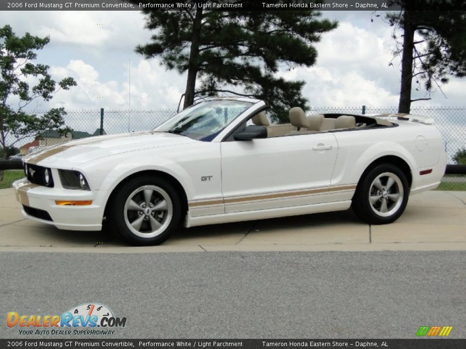 2006 Ford Mustang GT Premium Convertible Performance White / Light Parchment Photo #9