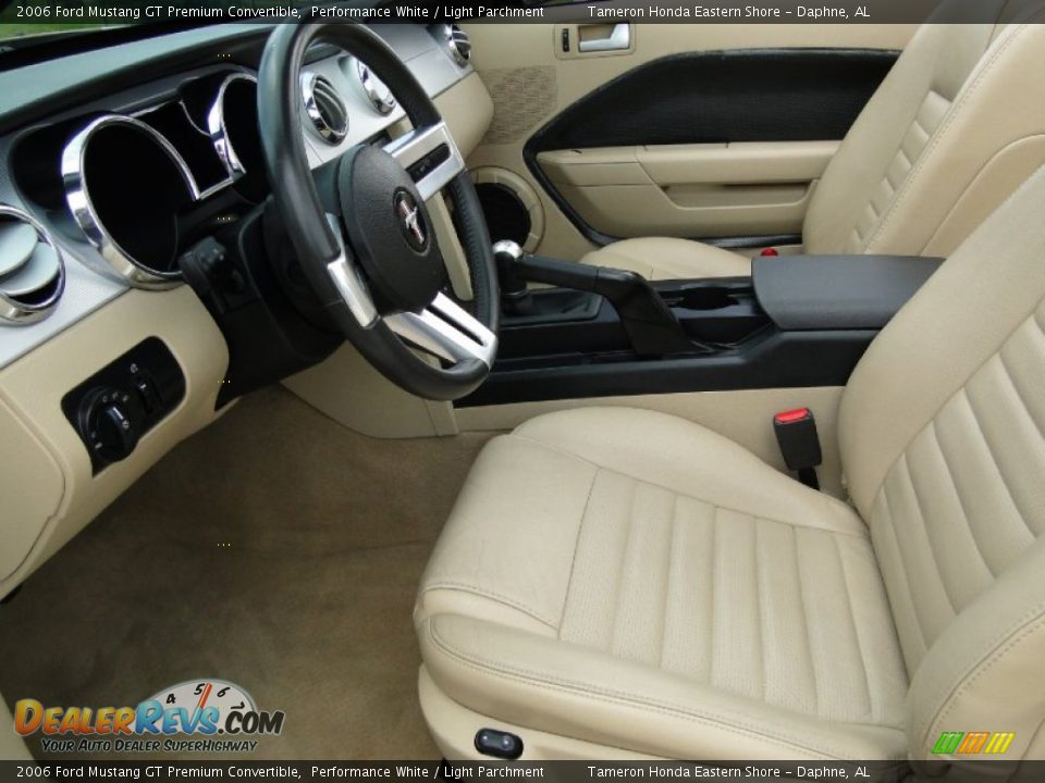 Light Parchment Interior - 2006 Ford Mustang GT Premium Convertible Photo #12