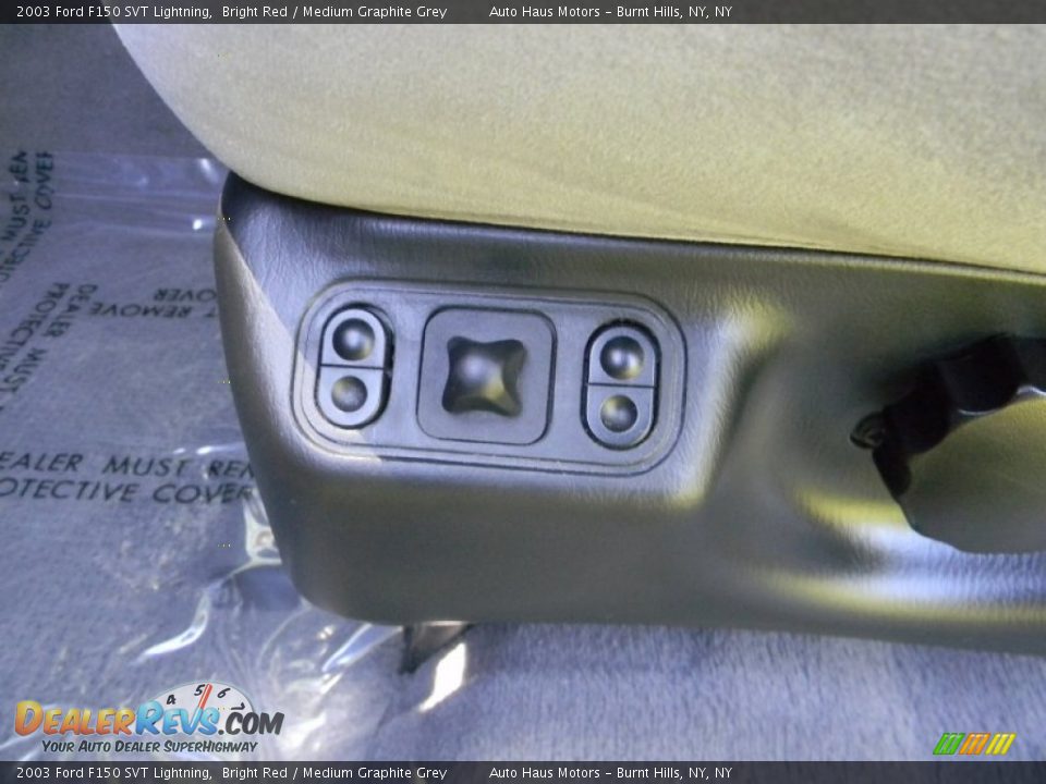 Front Seat of 2003 Ford F150 SVT Lightning Photo #24