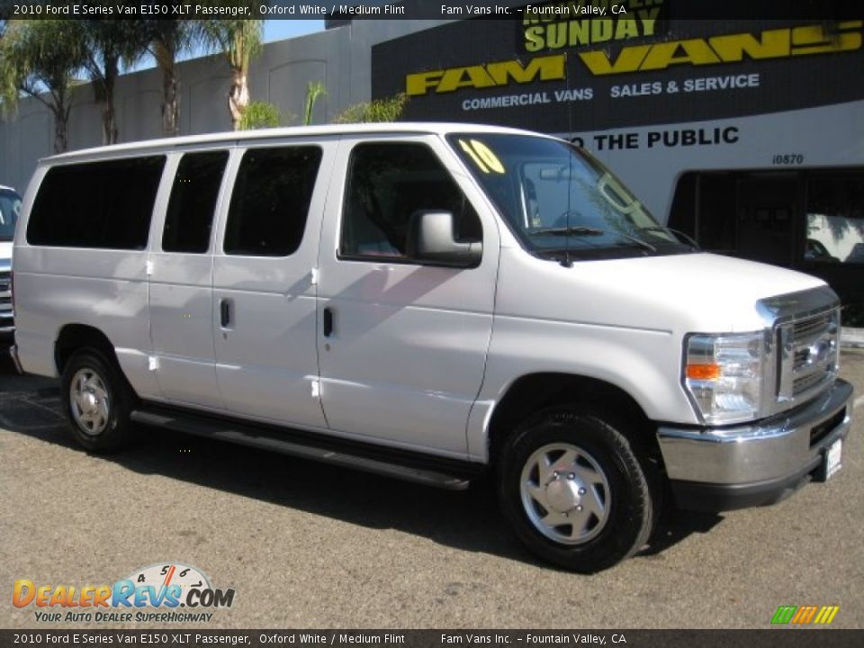 2010 Ford E Series Van E150 XLT Passenger Oxford White / Medium Flint Photo #1