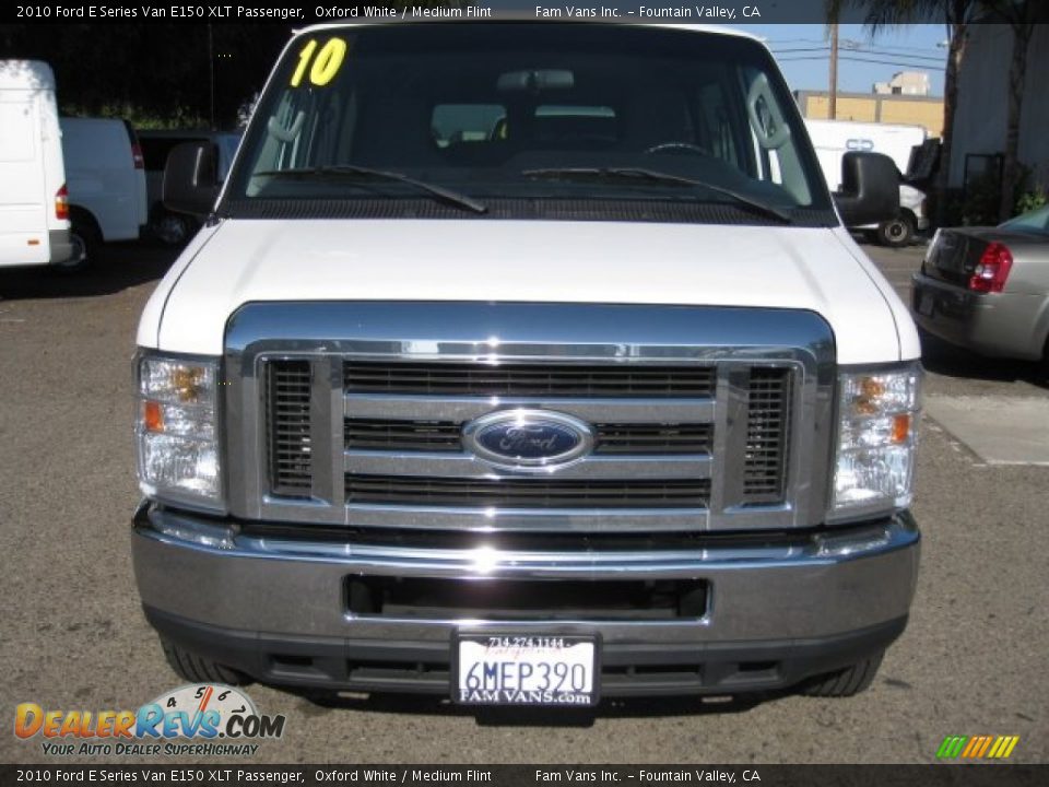 2010 Ford E Series Van E150 XLT Passenger Oxford White / Medium Flint Photo #2