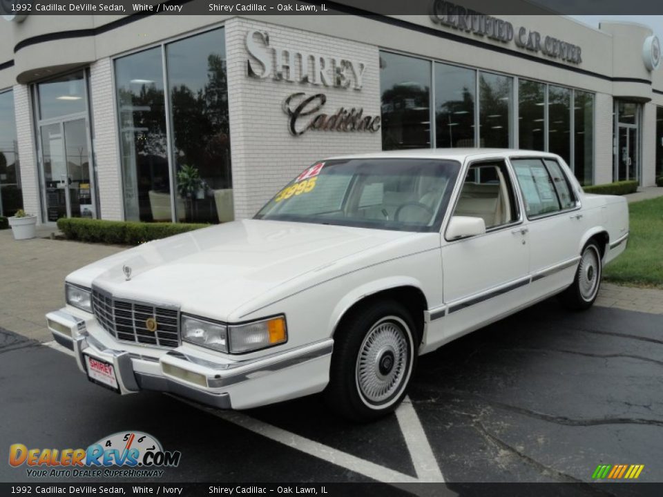 1992 Cadillac DeVille Sedan White / Ivory Photo #1