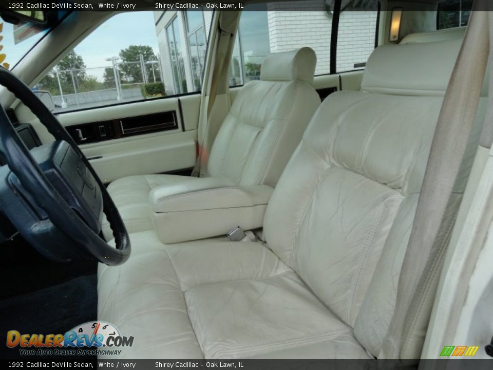 Front Seat of 1992 Cadillac DeVille Sedan Photo #12