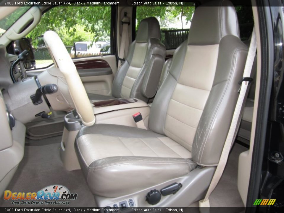 Front Seat of 2003 Ford Excursion Eddie Bauer 4x4 Photo #13