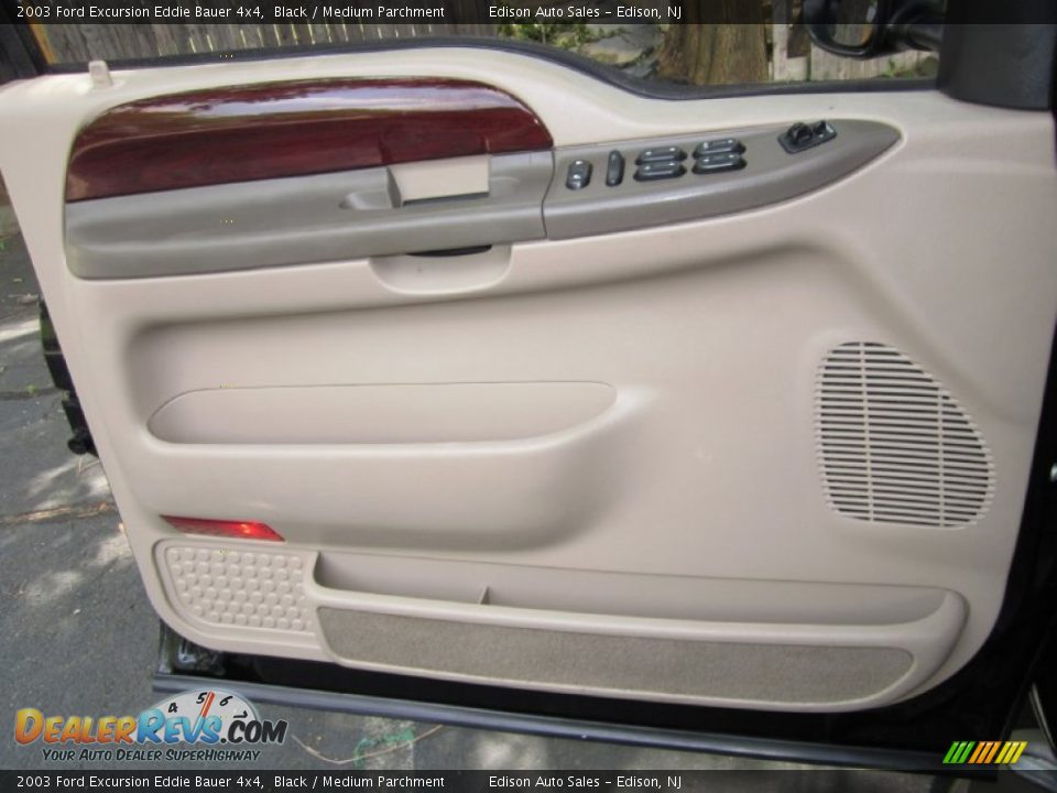 Door Panel of 2003 Ford Excursion Eddie Bauer 4x4 Photo #29