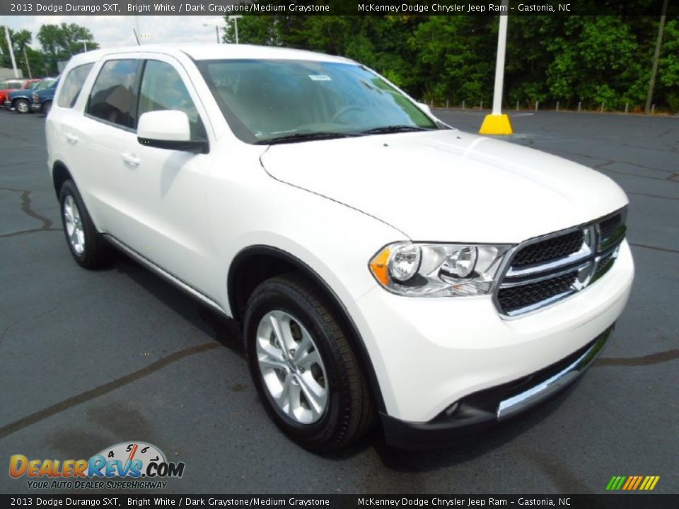 Front 3/4 View of 2013 Dodge Durango SXT Photo #1