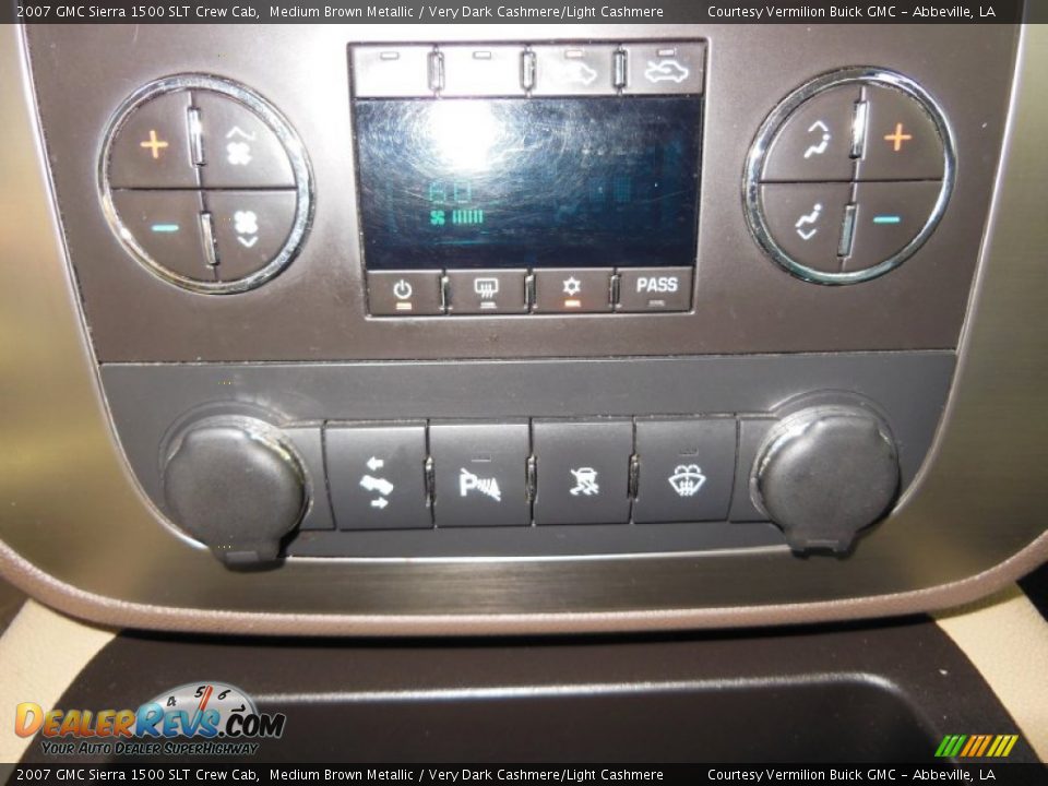 2007 GMC Sierra 1500 SLT Crew Cab Medium Brown Metallic / Very Dark Cashmere/Light Cashmere Photo #16