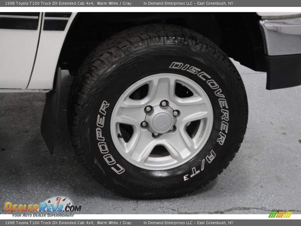 1998 Toyota T100 Truck DX Extended Cab 4x4 Warm White / Gray Photo #16