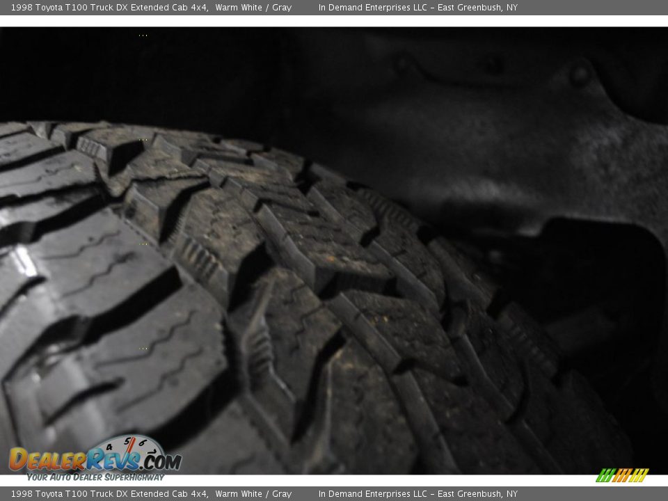1998 Toyota T100 Truck DX Extended Cab 4x4 Warm White / Gray Photo #17