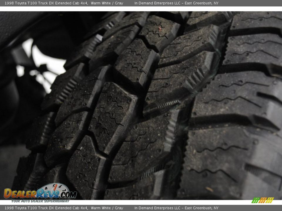 1998 Toyota T100 Truck DX Extended Cab 4x4 Warm White / Gray Photo #21