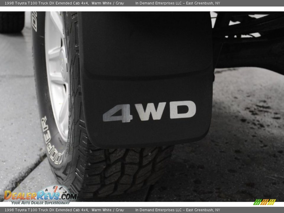 1998 Toyota T100 Truck DX Extended Cab 4x4 Warm White / Gray Photo #27