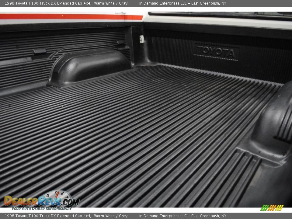 1998 Toyota T100 Truck DX Extended Cab 4x4 Warm White / Gray Photo #30