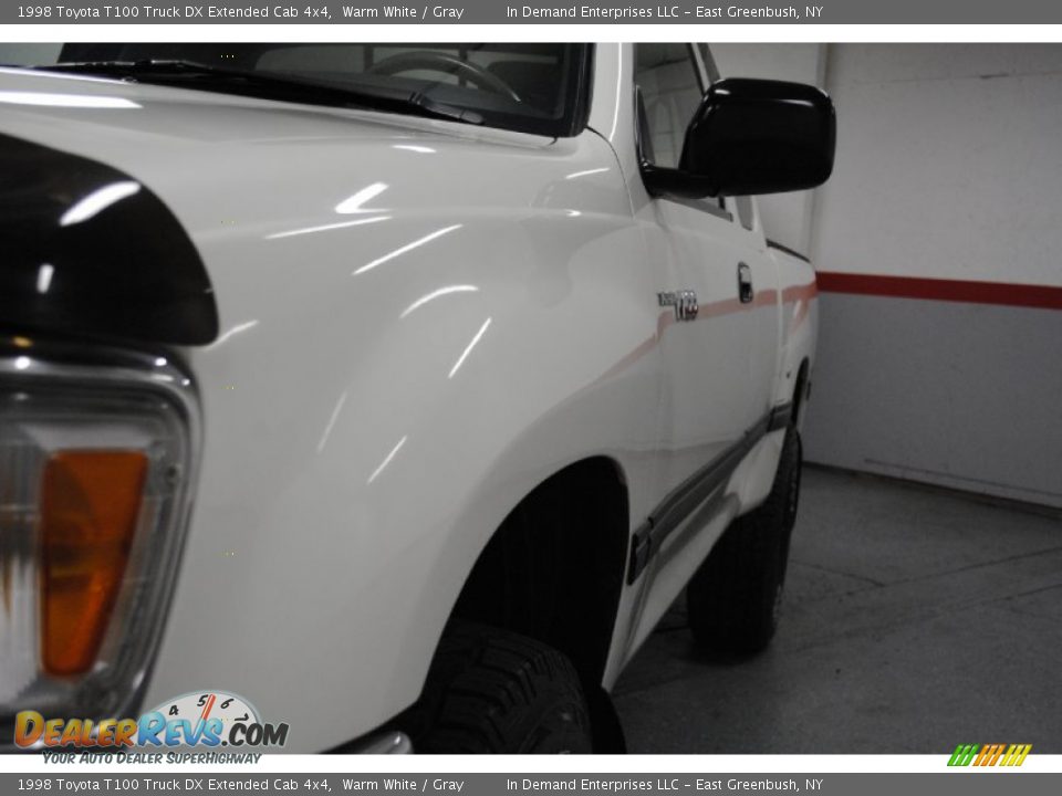 1998 Toyota T100 Truck DX Extended Cab 4x4 Warm White / Gray Photo #33
