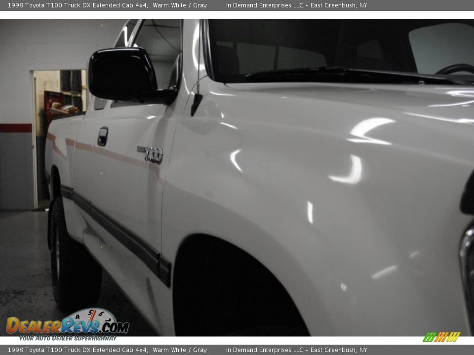 1998 Toyota T100 Truck DX Extended Cab 4x4 Warm White / Gray Photo #36