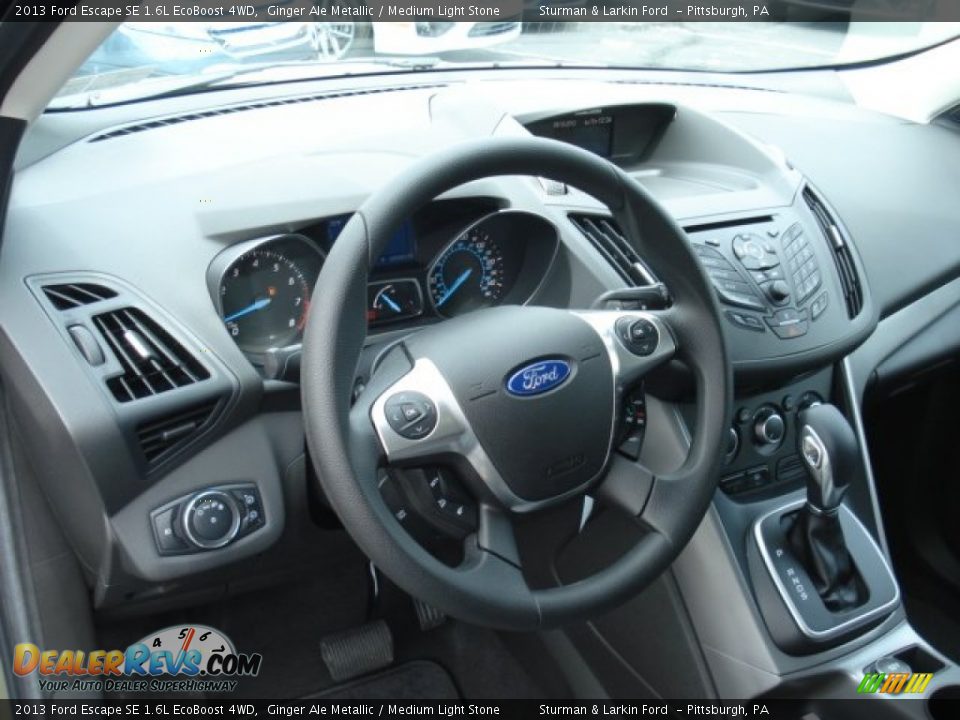 Dashboard of 2013 Ford Escape SE 1.6L EcoBoost 4WD Photo #8