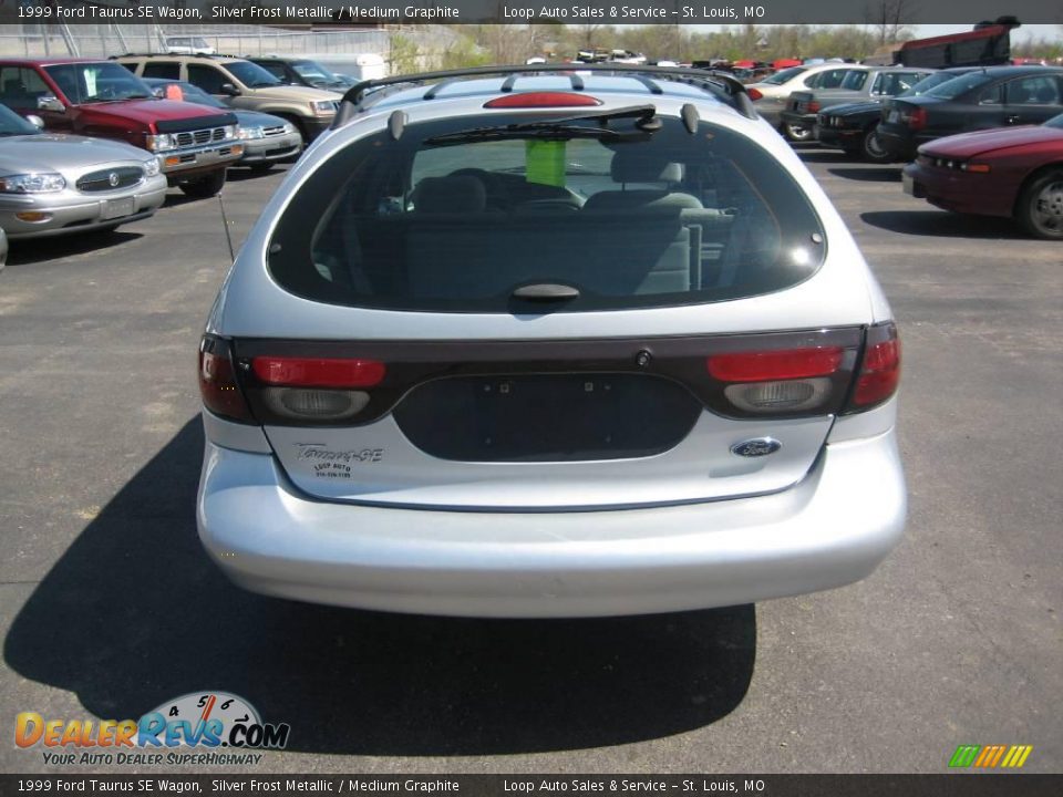 1999 Ford Taurus SE Wagon Silver Frost Metallic / Medium Graphite Photo #3