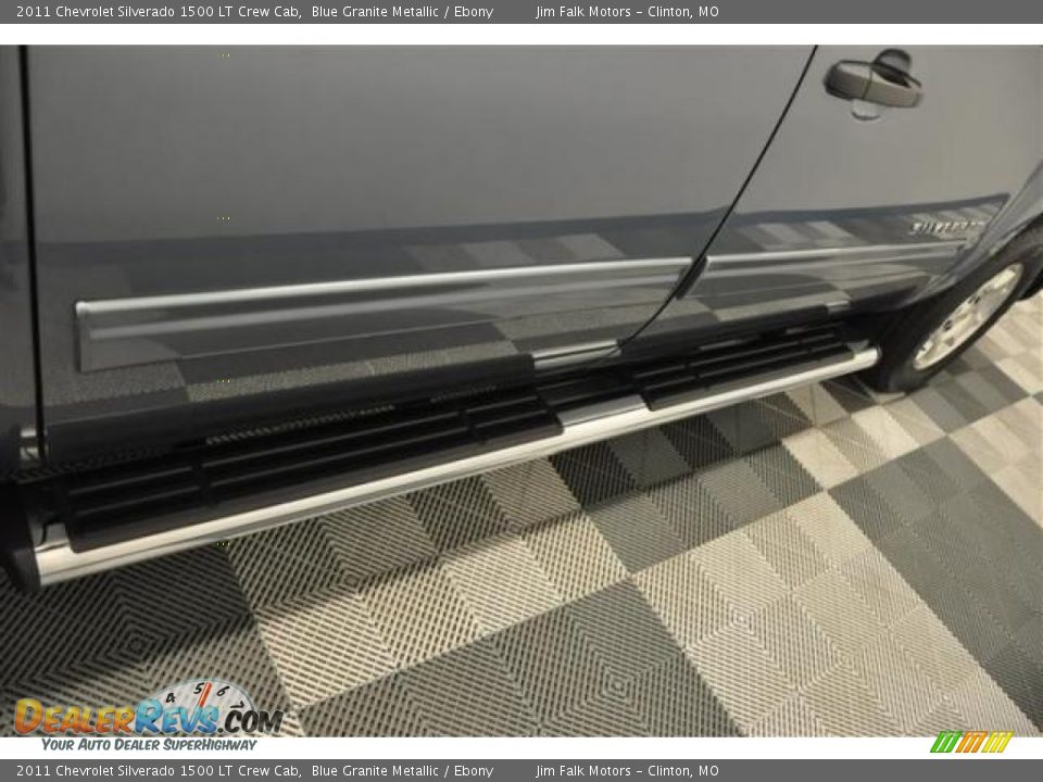 2011 Chevrolet Silverado 1500 LT Crew Cab Blue Granite Metallic / Ebony Photo #26