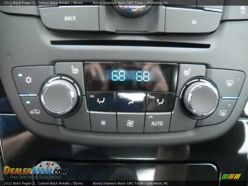 Controls of 2012 Buick Regal GS Photo #15