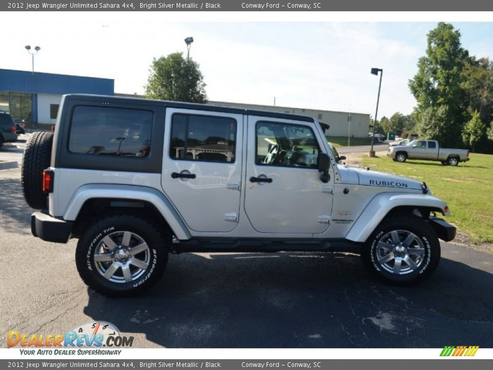 2012 Jeep Wrangler Unlimited Sahara 4x4 Bright Silver Metallic / Black Photo #4