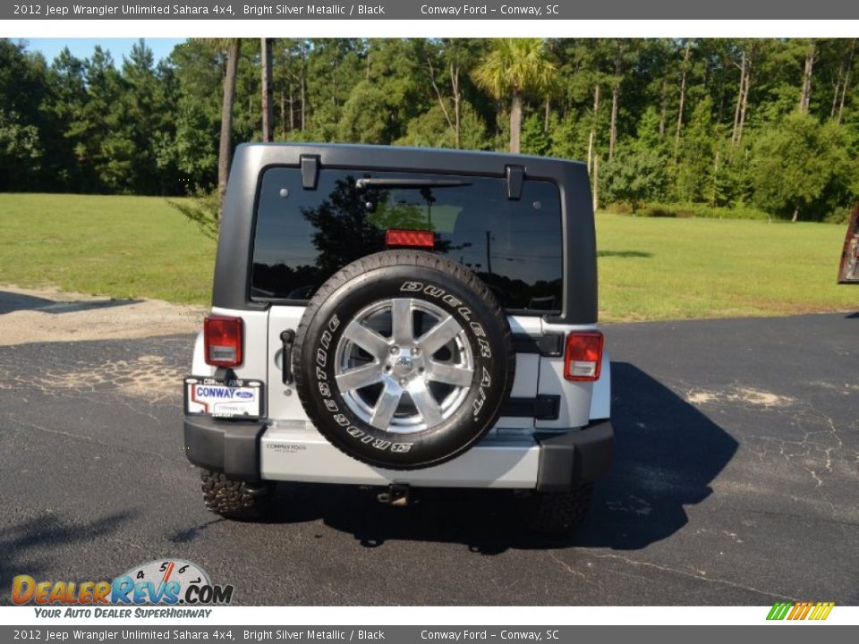 2012 Jeep Wrangler Unlimited Sahara 4x4 Bright Silver Metallic / Black Photo #6
