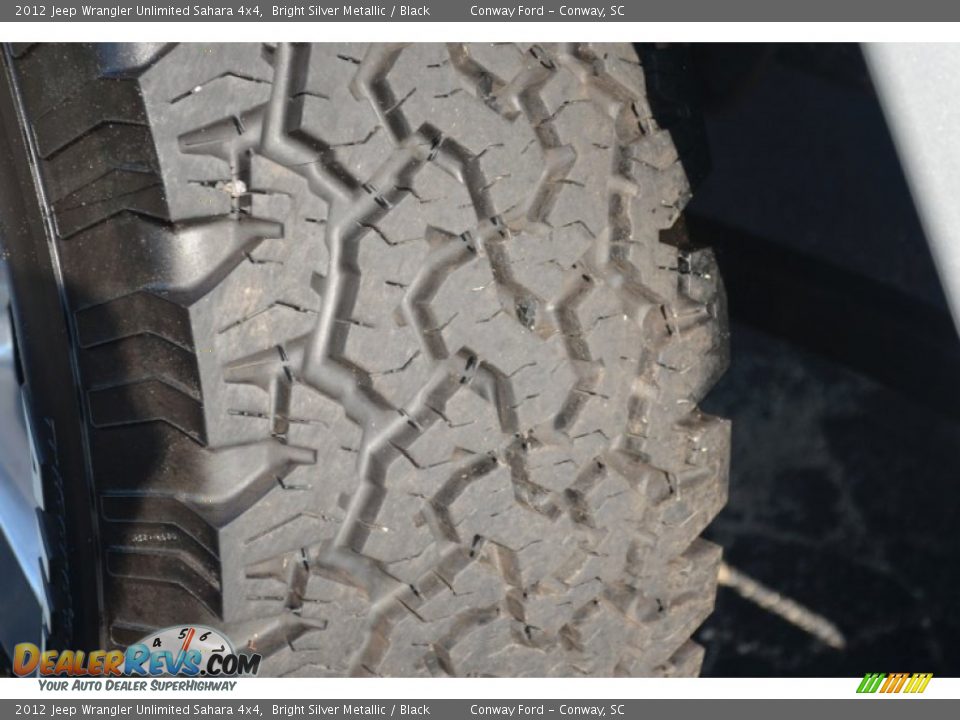 2012 Jeep Wrangler Unlimited Sahara 4x4 Bright Silver Metallic / Black Photo #10