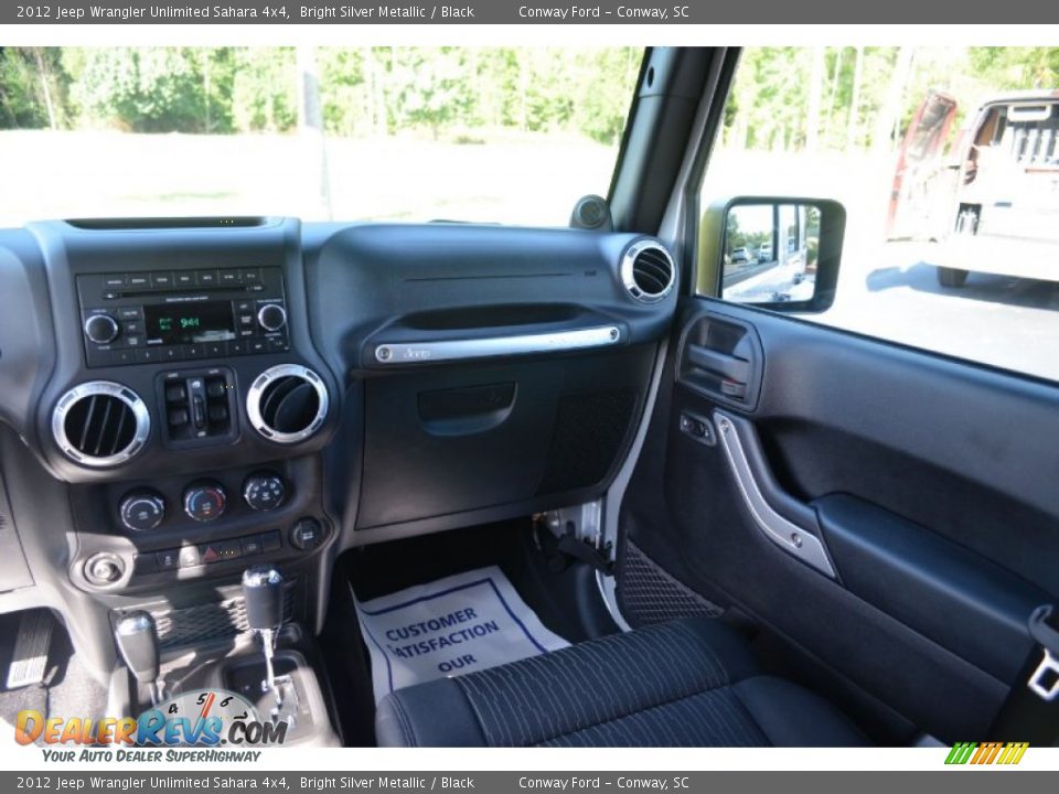 2012 Jeep Wrangler Unlimited Sahara 4x4 Bright Silver Metallic / Black Photo #16