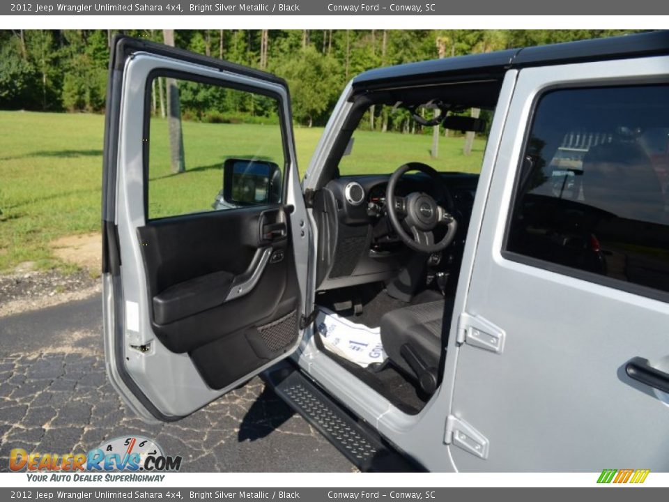 2012 Jeep Wrangler Unlimited Sahara 4x4 Bright Silver Metallic / Black Photo #20