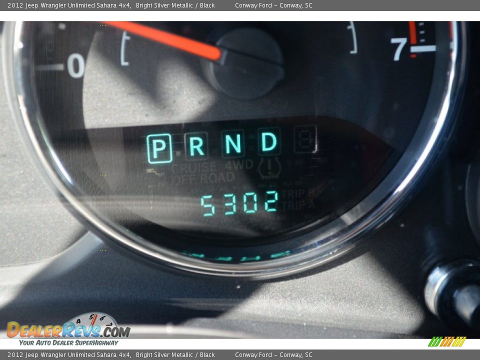 2012 Jeep Wrangler Unlimited Sahara 4x4 Bright Silver Metallic / Black Photo #31