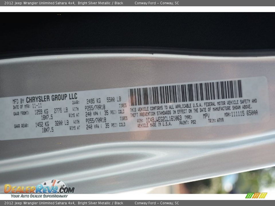 2012 Jeep Wrangler Unlimited Sahara 4x4 Bright Silver Metallic / Black Photo #32
