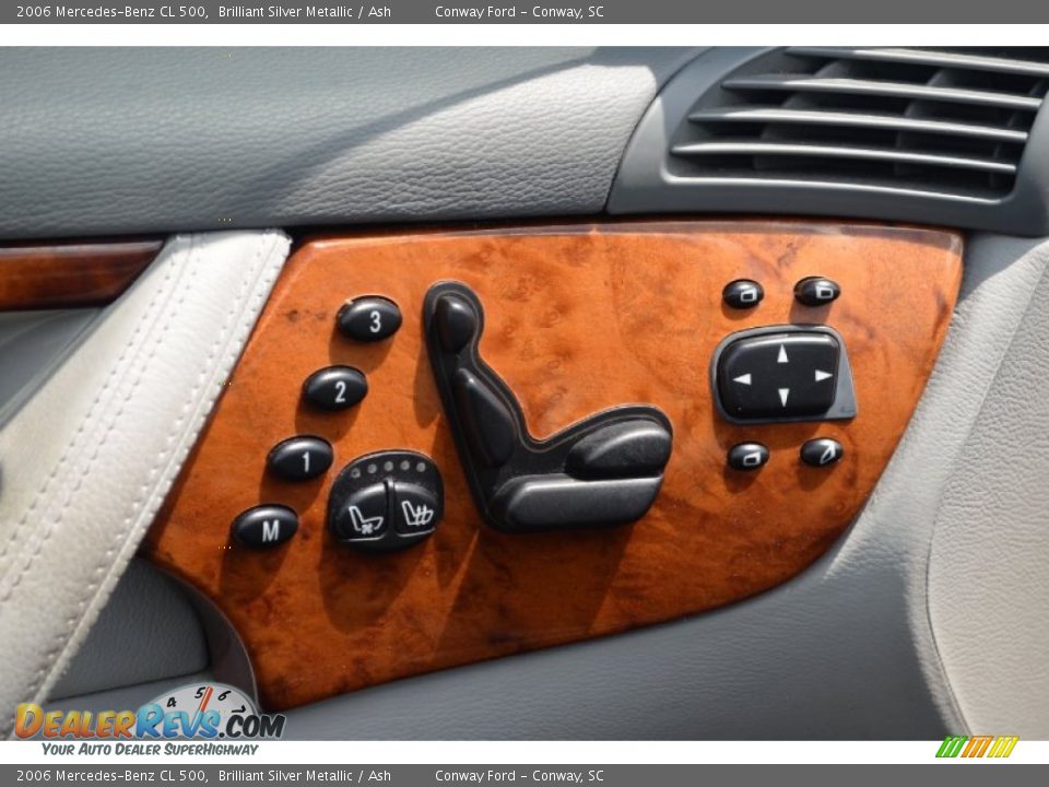 Controls of 2006 Mercedes-Benz CL 500 Photo #22