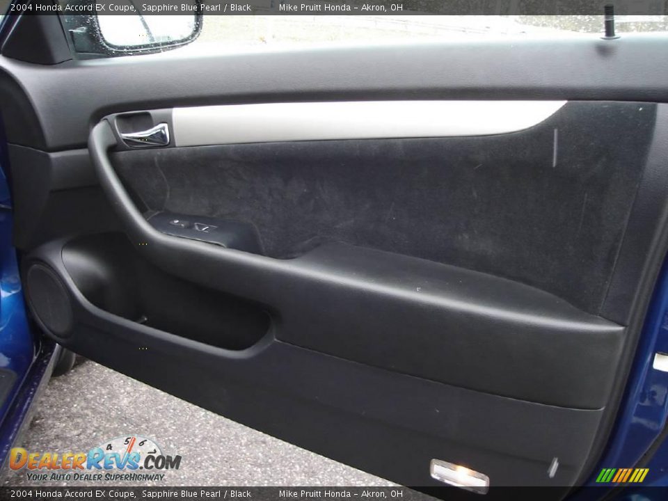 2004 Honda Accord EX Coupe Sapphire Blue Pearl / Black Photo #17