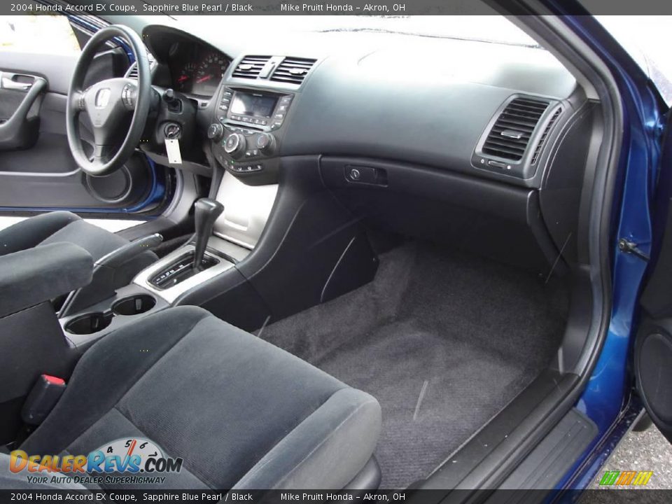 2004 Honda Accord EX Coupe Sapphire Blue Pearl / Black Photo #18