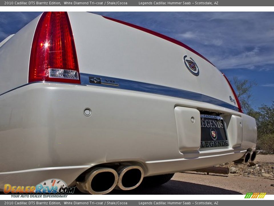 2010 Cadillac DTS Biarritz Edition White Diamond Tri-coat / Shale/Cocoa Photo #13