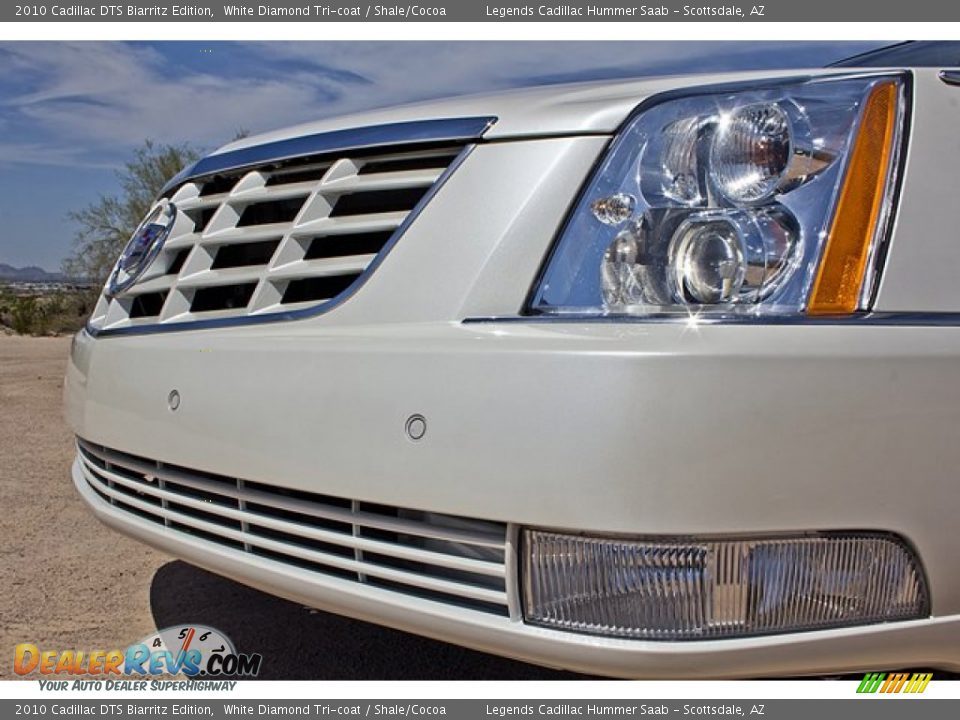2010 Cadillac DTS Biarritz Edition White Diamond Tri-coat / Shale/Cocoa Photo #15