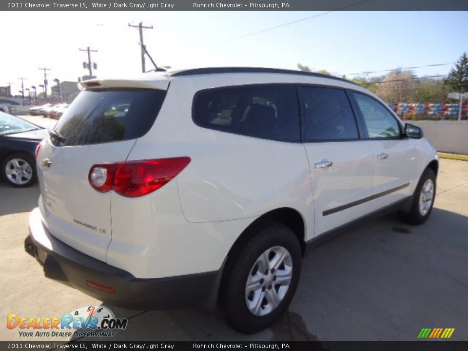 2011 Chevrolet Traverse LS White / Dark Gray/Light Gray Photo #4